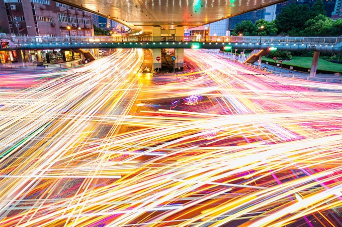 Traffic light trails